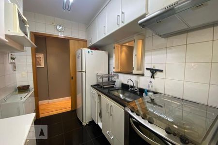 Apartamento à venda com 72m², 3 quartos e 2 vagasCozinha
