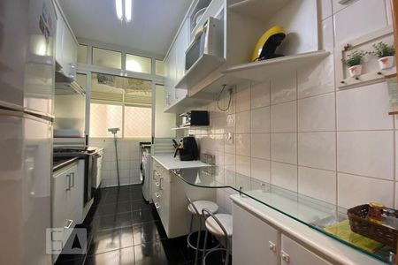 Apartamento à venda com 72m², 3 quartos e 2 vagasCozinha