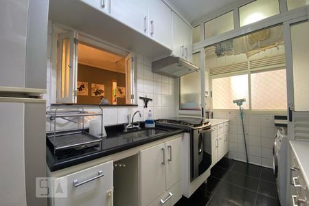 Apartamento à venda com 72m², 3 quartos e 2 vagasCozinha