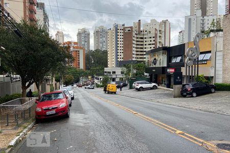 Apartamento à venda com 72m², 3 quartos e 2 vagasVista da Rua