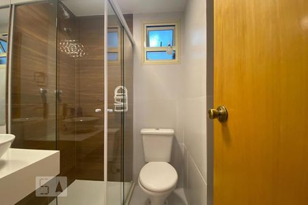 Apartamento à venda com 72m², 3 quartos e 2 vagasBanheiro