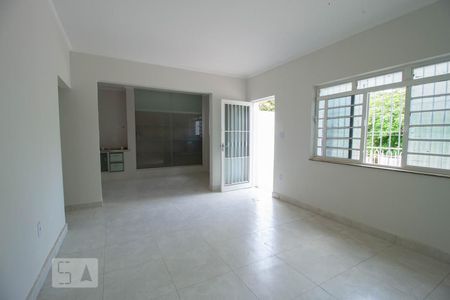 Sala de casa para alugar com 3 quartos, 148m² em Jardim dos Oliveiras, Campinas