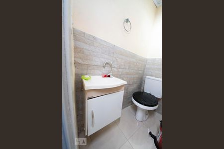 Casa à venda com 330m², 5 quartos e 2 vagasBanheiro 2