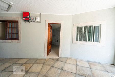 Casa à venda com 330m², 5 quartos e 2 vagasFachada