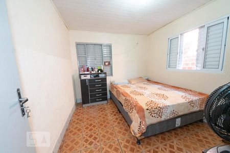 Casa à venda com 330m², 5 quartos e 2 vagasQuarto 6