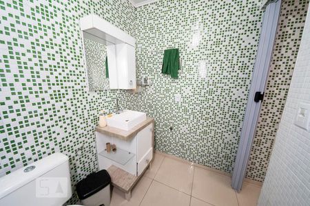 Casa à venda com 330m², 5 quartos e 2 vagasBanheiro