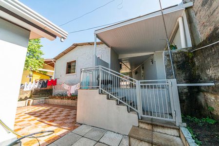 Casa à venda com 330m², 5 quartos e 2 vagasFachada