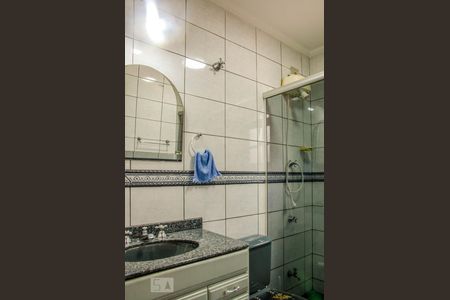Banheiro da Suíte de casa à venda com 3 quartos, 223m² em Parque Sao Domingos, São Paulo