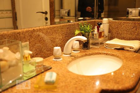 Apartamento à venda com 173m², 3 quartos e 6 vagasBanheiro da Suíte 3