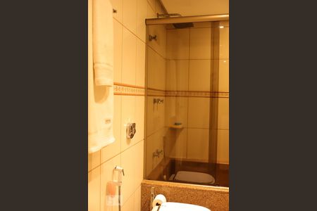 Apartamento à venda com 173m², 3 quartos e 6 vagasBanheiro da Suíte 1