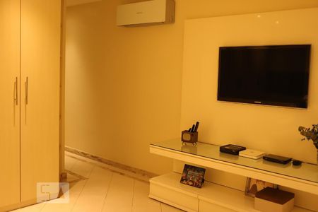 Apartamento à venda com 173m², 3 quartos e 6 vagasSuíte 1 