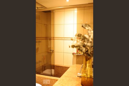 Apartamento à venda com 173m², 3 quartos e 6 vagasBanheiro da Suíte 1
