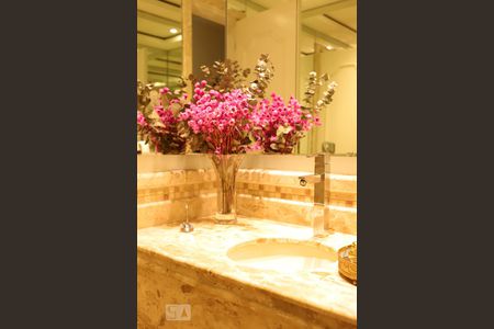 Lavabo de apartamento para alugar com 3 quartos, 173m² em Recreio dos Bandeirantes, Rio de Janeiro