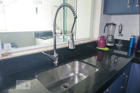 Casa à venda com 170m², 4 quartos e 4 vagas Casa à venda com 170m², 4 quartos e 4 vagasCozinha