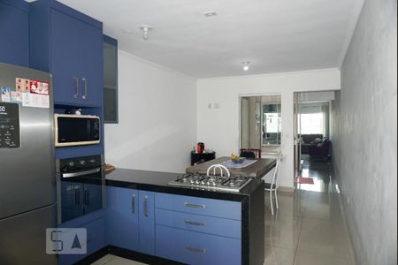 Casa à venda com 170m², 4 quartos e 4 vagas Casa à venda com 170m², 4 quartos e 4 vagasCozinha