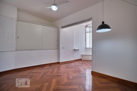 Sala de apartamento para alugar com 1 quarto, 40m² em Praça da Bandeira, Rio de Janeiro