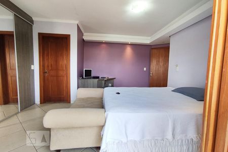 Casa à venda com 433m², 5 quartos e 5 vagasQuarto 1 Suíte