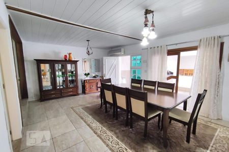 Casa à venda com 433m², 5 quartos e 5 vagasSala de Jantar