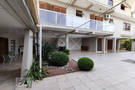 Casa à venda com 433m², 5 quartos e 5 vagasPátio