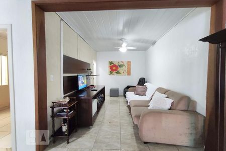 Casa à venda com 433m², 5 quartos e 5 vagasSala de TV