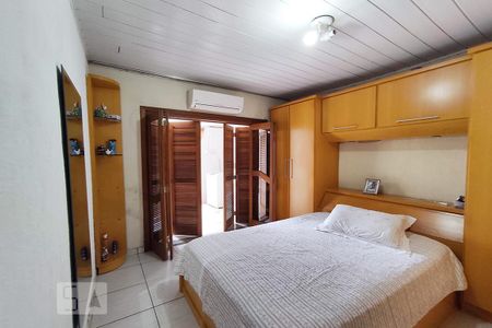 Casa à venda com 433m², 5 quartos e 5 vagasQuarto 6 Suíte