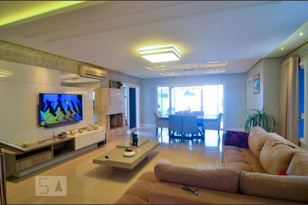 Sala de casa para alugar com 4 quartos, 375m² em Marechal Rondon, Canoas