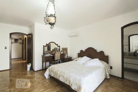 Casa para alugar com 1000m², 4 quartos e 3 vagasSUITE