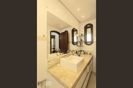 Casa para alugar com 1000m², 4 quartos e 3 vagasBANHEIRO SUITE