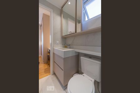 Apartamento à venda com 73m², 2 quartos e 2 vagas Apartamento à venda com 73m², 2 quartos e 2 vagasBanheiro da Suíte