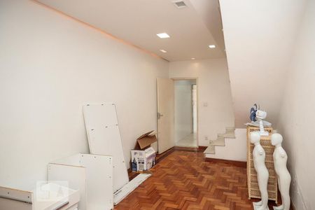 Sala de casa à venda com 4 quartos, 501m² em Cachambi, Rio de Janeiro