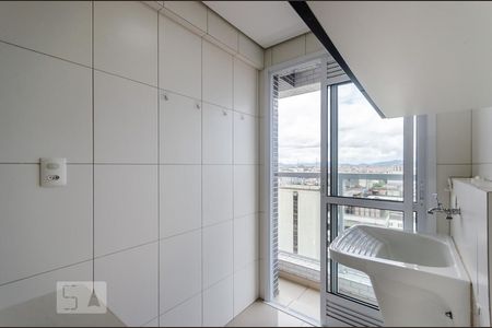 Apartamento para alugar com 68m², 2 quartos e 1 vagaÁrea de serviço