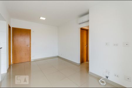 Sala de apartamento para alugar com 2 quartos, 68m² em Gonzaga, Santos