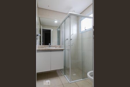 Apartamento para alugar com 120m², 3 quartos e 1 vaga Apartamento para alugar com 120m², 3 quartos e 1 vagaBanheiro da suíte