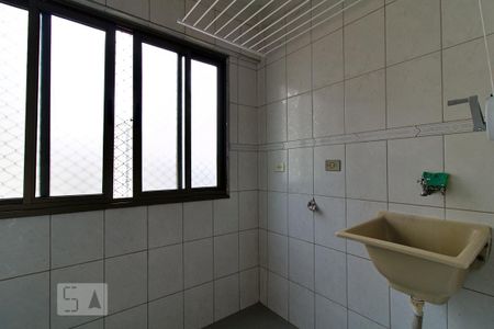 Apartamento para alugar com 73m², 2 quartos e 1 vagaÁrea de Serviço