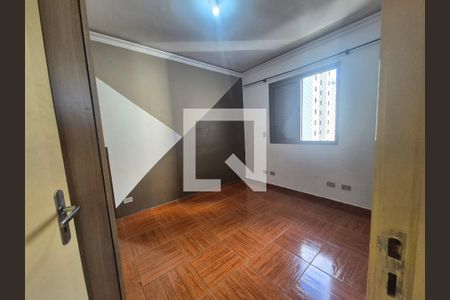 Quarto 2 de apartamento para alugar com 2 quartos, 78m² em Jardim Monte Alegre, Taboão da Serra