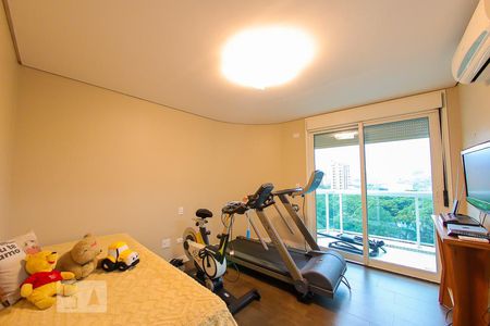 Apartamento à venda com 247m², 4 quartos e 4 vagas Apartamento à venda com 247m², 4 quartos e 4 vagasSuite 2