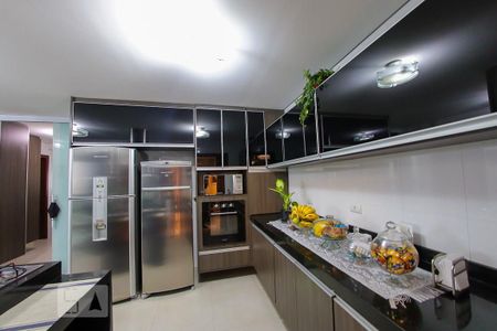 Apartamento à venda com 247m², 4 quartos e 4 vagas Apartamento à venda com 247m², 4 quartos e 4 vagasCozinha