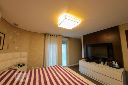 Apartamento à venda com 247m², 4 quartos e 4 vagas Apartamento à venda com 247m², 4 quartos e 4 vagasSuite 3