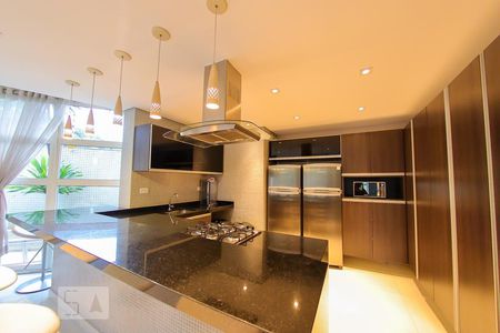 Apartamento à venda com 247m², 4 quartos e 4 vagas Apartamento à venda com 247m², 4 quartos e 4 vagasArea Comum