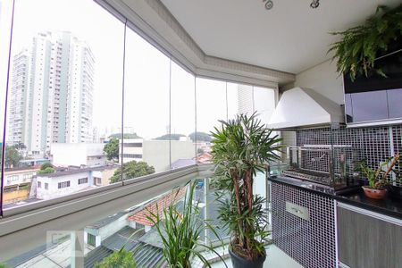 Apartamento à venda com 247m², 4 quartos e 4 vagas Apartamento à venda com 247m², 4 quartos e 4 vagasVaranda gourmet