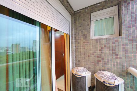 Apartamento à venda com 247m², 4 quartos e 4 vagas Apartamento à venda com 247m², 4 quartos e 4 vagasSacada da Suite 1