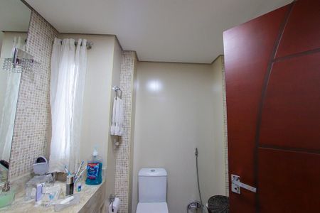Apartamento à venda com 247m², 4 quartos e 4 vagas Apartamento à venda com 247m², 4 quartos e 4 vagasBanheiro da Suite 3