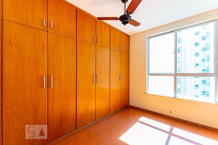 Quarto 1 de apartamento à venda com 2 quartos, 70m² em Ingá, Niterói