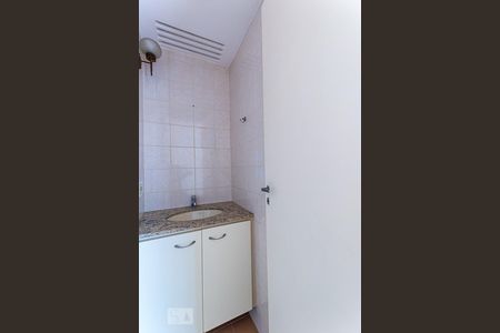 Lavabo de apartamento à venda com 2 quartos, 70m² em Ingá, Niterói