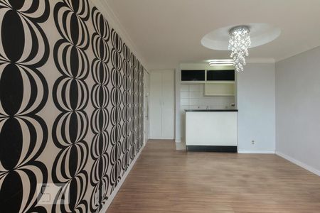 Sala  de apartamento para alugar com 3 quartos, 66m² em Guaiaúna, São Paulo
