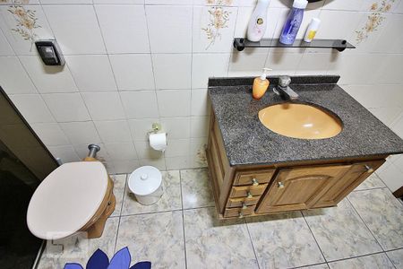 Casa à venda com 429m², 5 quartos e 5 vagasBanheiro Social