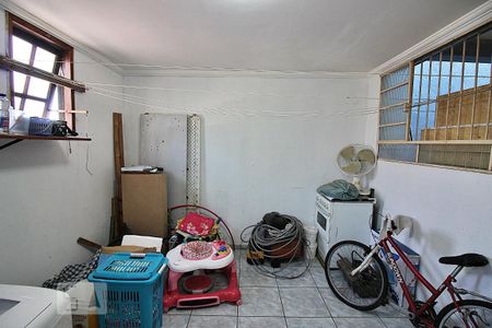 Casa à venda com 429m², 5 quartos e 5 vagasLavanderia