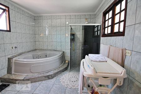 Casa à venda com 429m², 5 quartos e 5 vagasBanheiro da Suíte