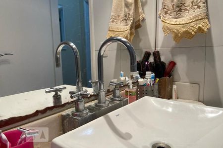 Apartamento à venda com 128m², 4 quartos e 2 vagas Apartamento à venda com 128m², 4 quartos e 2 vagasBanheiro - Torneira