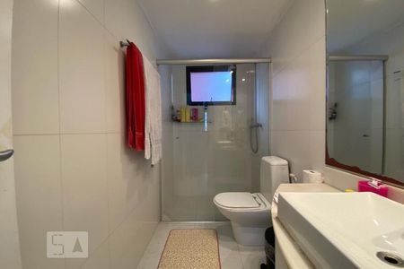 Apartamento à venda com 128m², 4 quartos e 2 vagas Apartamento à venda com 128m², 4 quartos e 2 vagasBanheiro